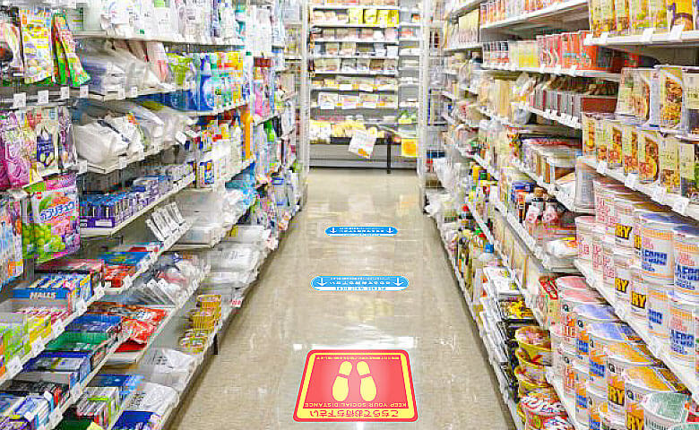 コンビニの床シール