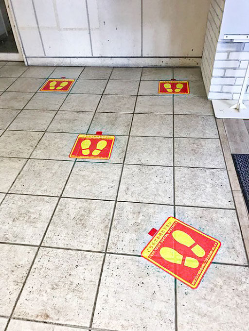 床シールの事例